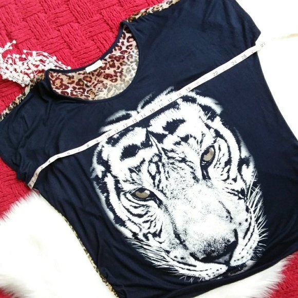 Free Kisses Navy Blue Animal Print Plus Size Tee 3X - Picture 7 of 8